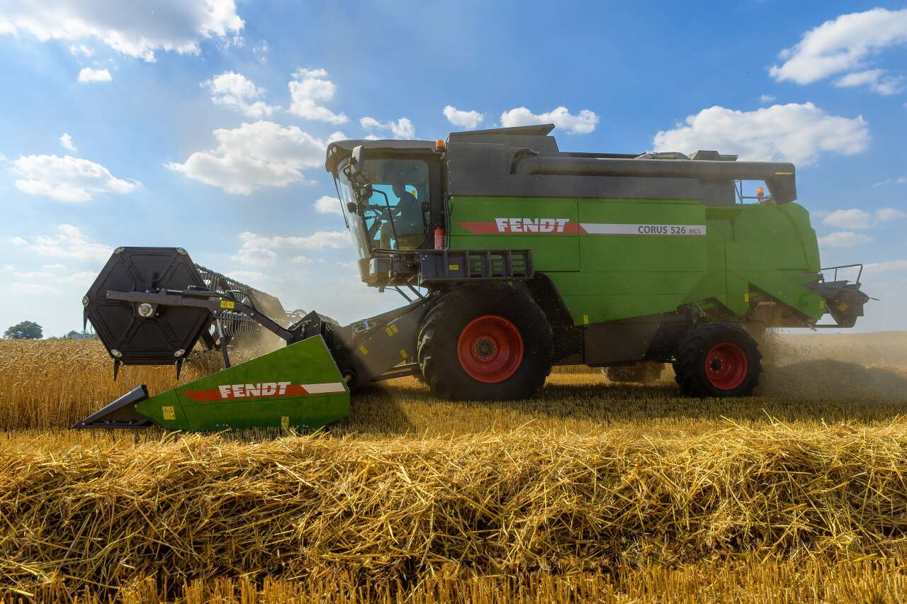 Fendt представил новые зерноуборочные комбайны Corus 500